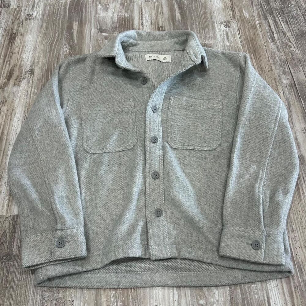Hollister Women's casual preppy outerwear gray button up shacket/overshirt